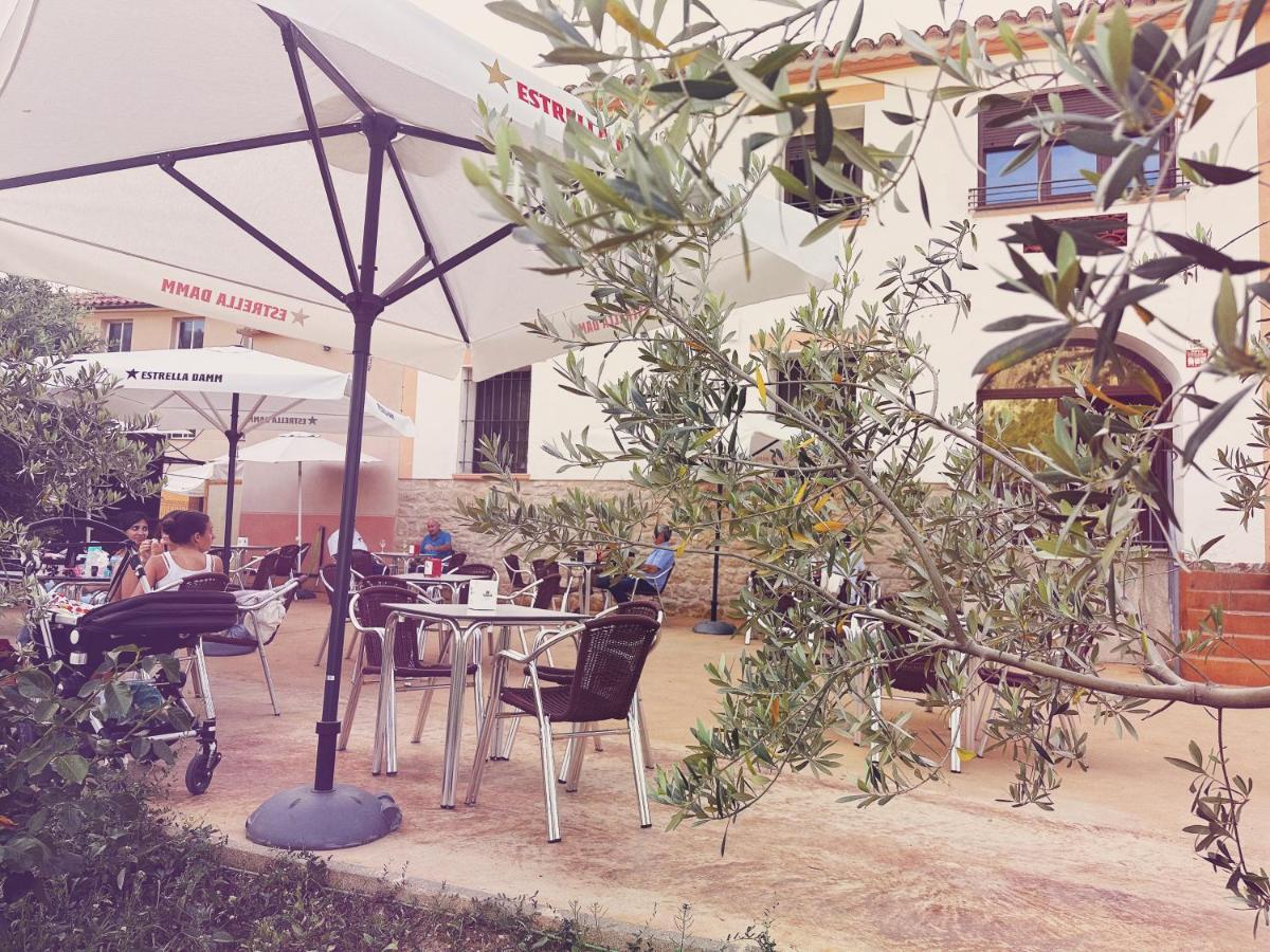 Fonda Aparicio Fuentespalda Exterior foto